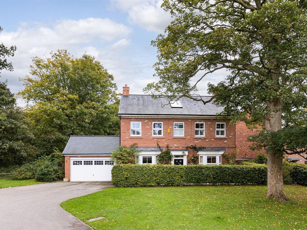 4 bed detached house for sale in Oswalds Way, Tarporley CW6, £950,000