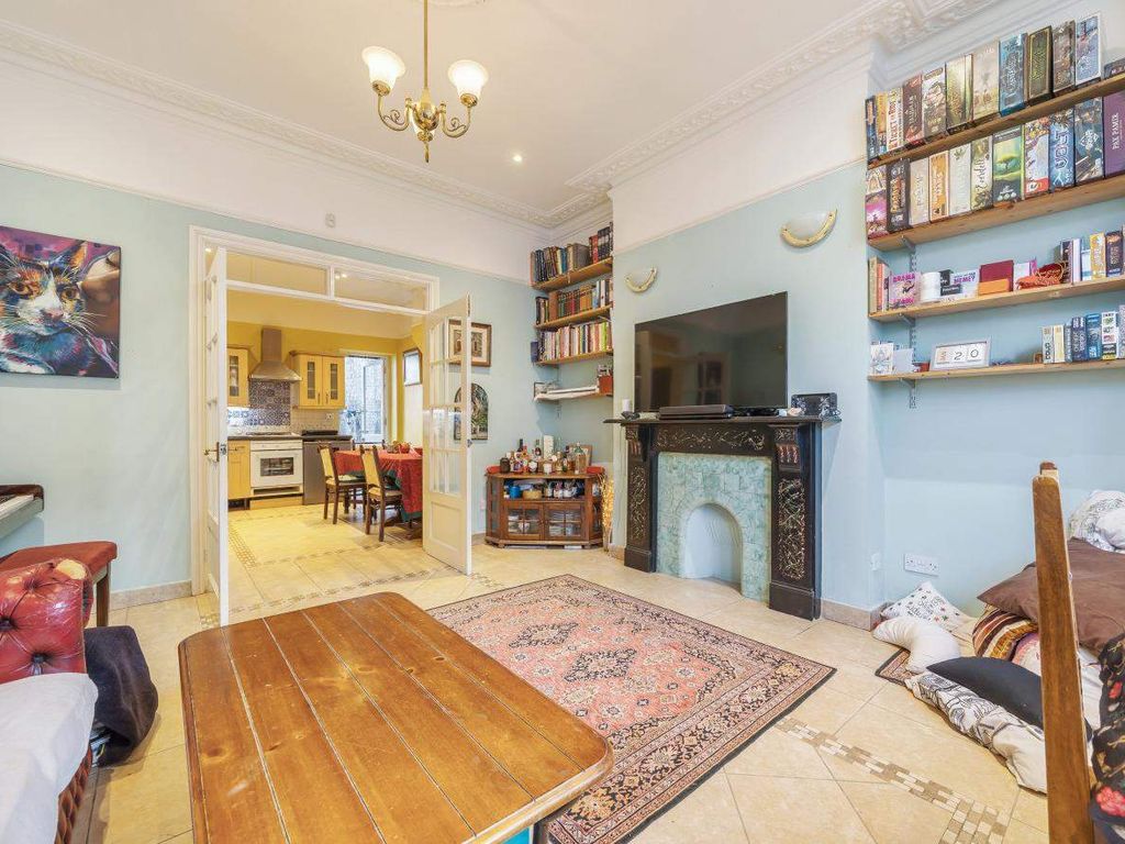 6 bed terraced house for sale in Frithville Gardens, London W12, £1,300,000