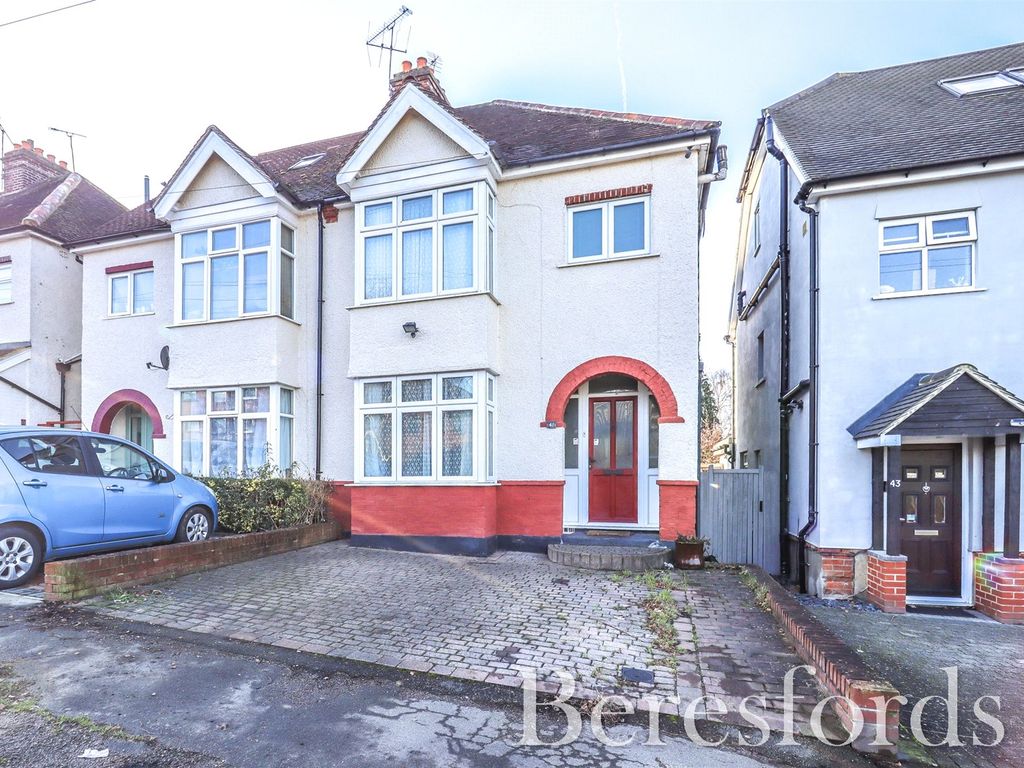 3 bed semi-detached house for sale in Warley Mount, Warley CM14, £575,000