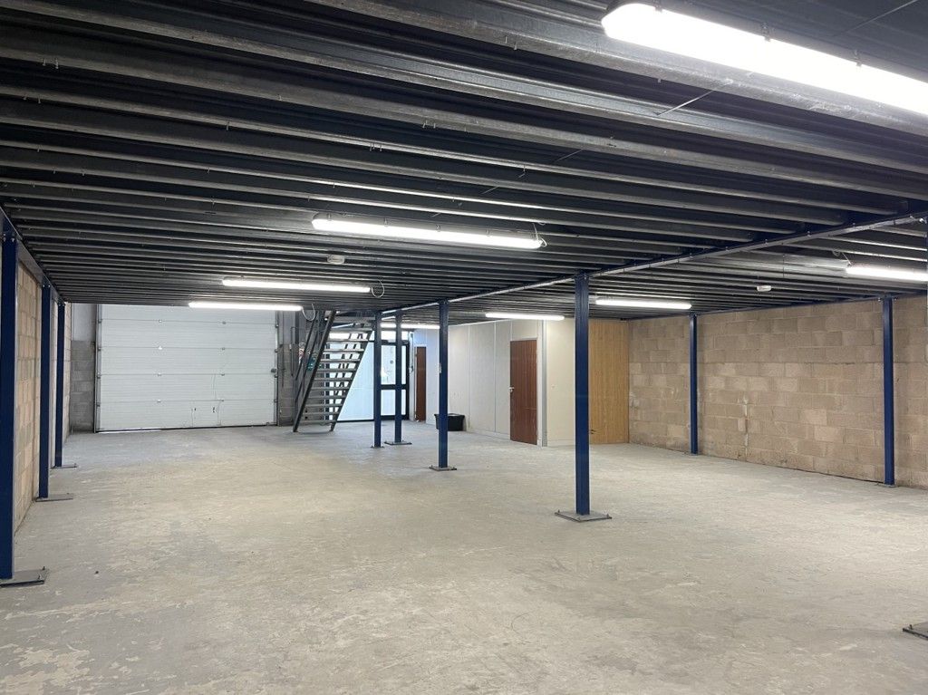 Light industrial to let in Unit 3, Redman Business Centre, Redman Road, Calne, Wiltshire SN11, £23,862 pa