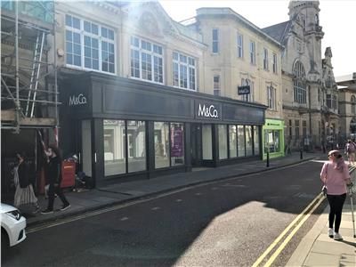 Retail premises to let in 2-3 Silver Street, Trowbridge, Wiltshire BA14, Non quoting