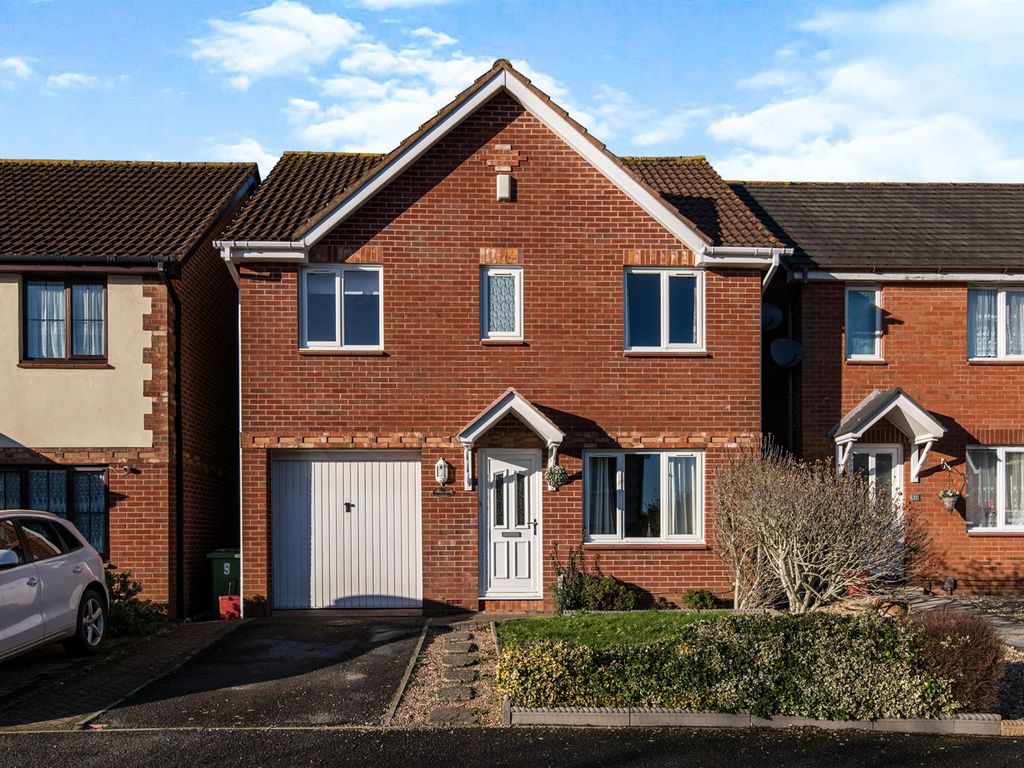 4 bed detached house for sale in Round Table Meet, Exeter EX4, £400,000