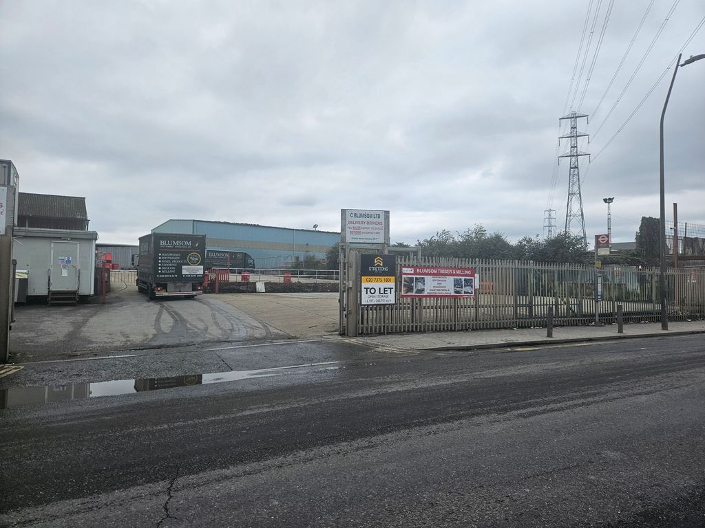 Industrial to let in Maple Wharf, 38 River Road, Barking IG11, £73,182 pa