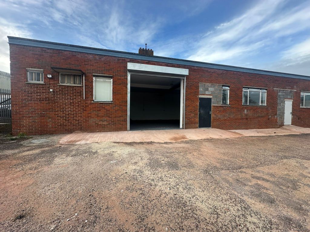 Warehouse to let in Blackdown Business Park, Wellington, Somerset TA21, £14,700 pa