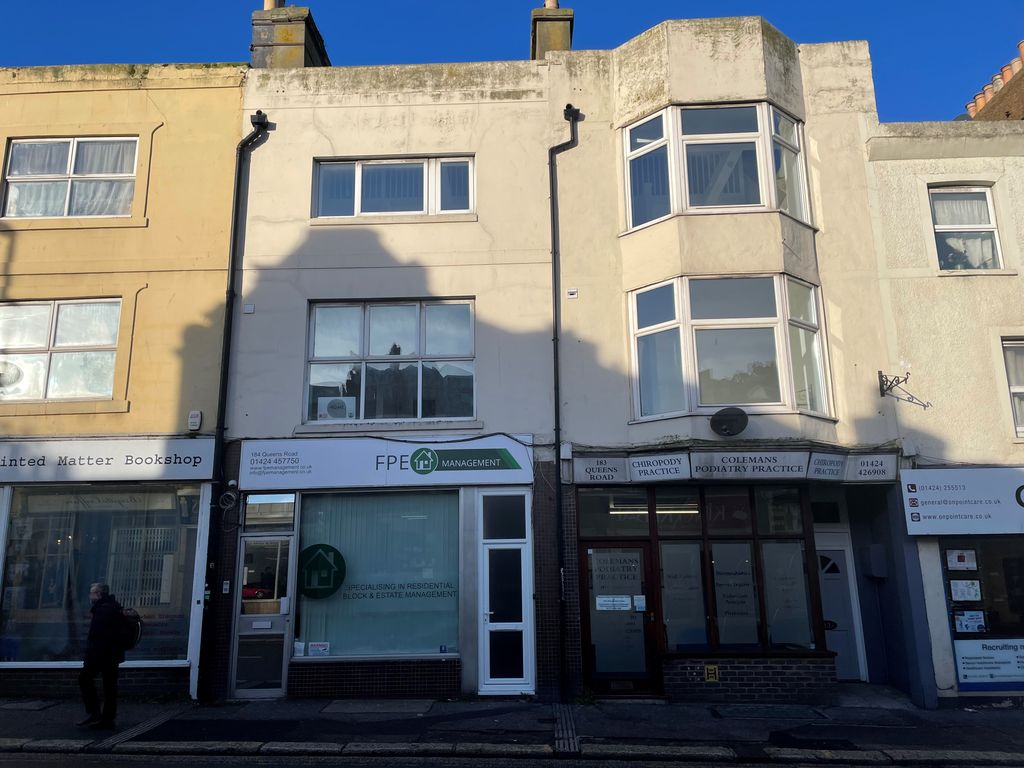 1 bed flat to rent in Queens Road, Hastings TN34, £750 pcm