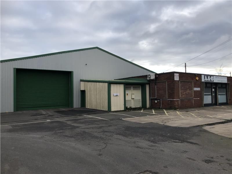 Light industrial to let in Units 1 & 4, 451 Bentley Road, Bentley, Doncaster DN5, £45,000 pa