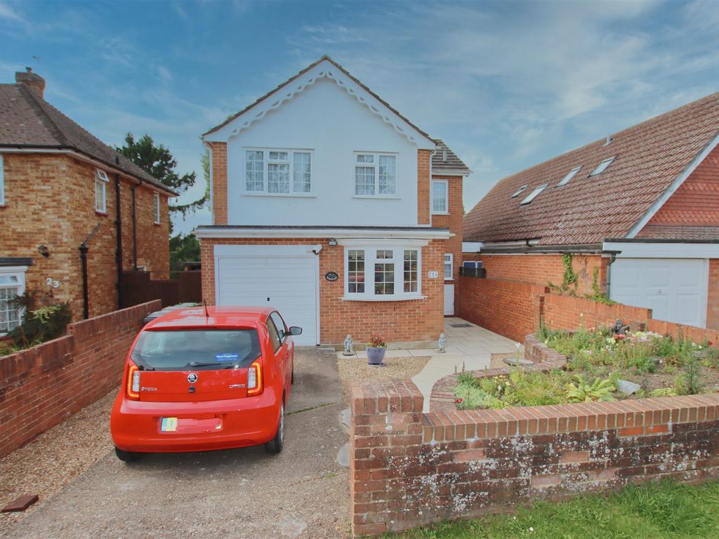 4 bed detached house for sale in Alexandra Road, Well End, Borehamwood WD6, £750,000