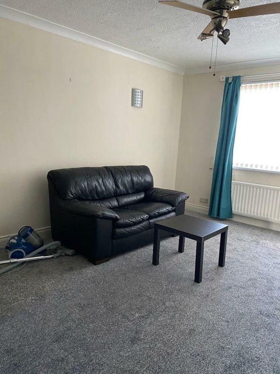 1 bed flat to rent in Sunderland Road, South Shields NE34, £650 pcm