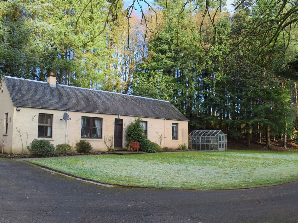 3 bed detached bungalow to rent in 7 Milngavie Road, Strathblane, Glasgow G63, £1,700 pcm