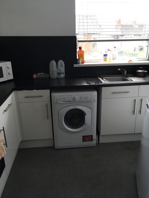 4 bed shared accommodation to rent in Beverley Road, Hull HU6, £412 pcm