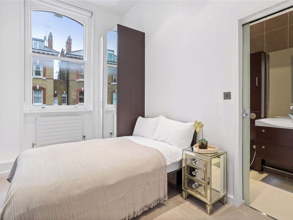 2 bed flat for sale in Roland Gardens, London SW7, £1,650,000