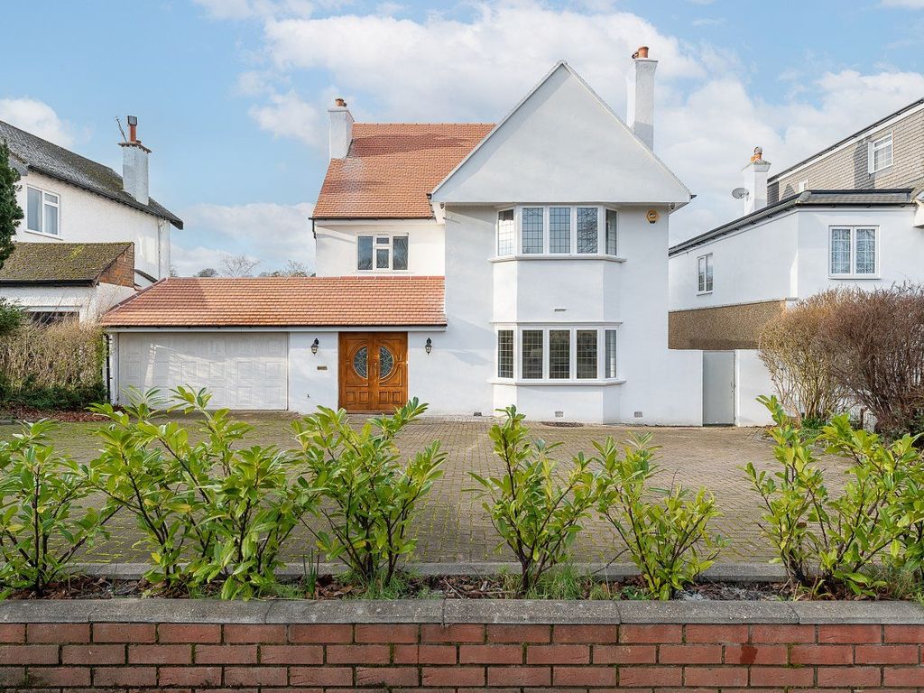 5 bed detached house for sale in Box Ridge Avenue, Purley CR8, £1,285,000