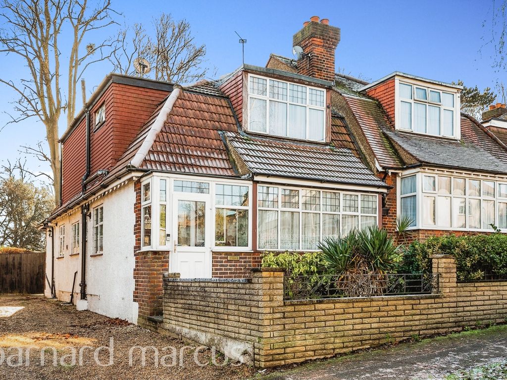 3 bed semi-detached house for sale in Queenswood Avenue, Wallington SM6, £600,000