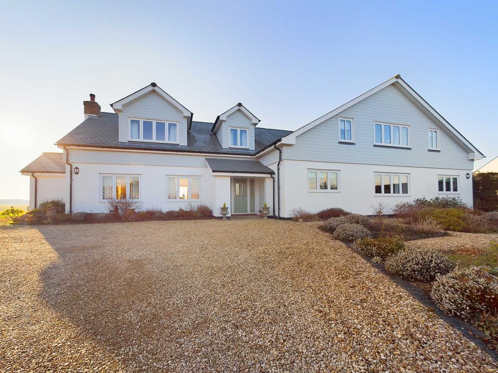 5 bed detached house for sale in Polperro Road, Looe PL13, £895,000