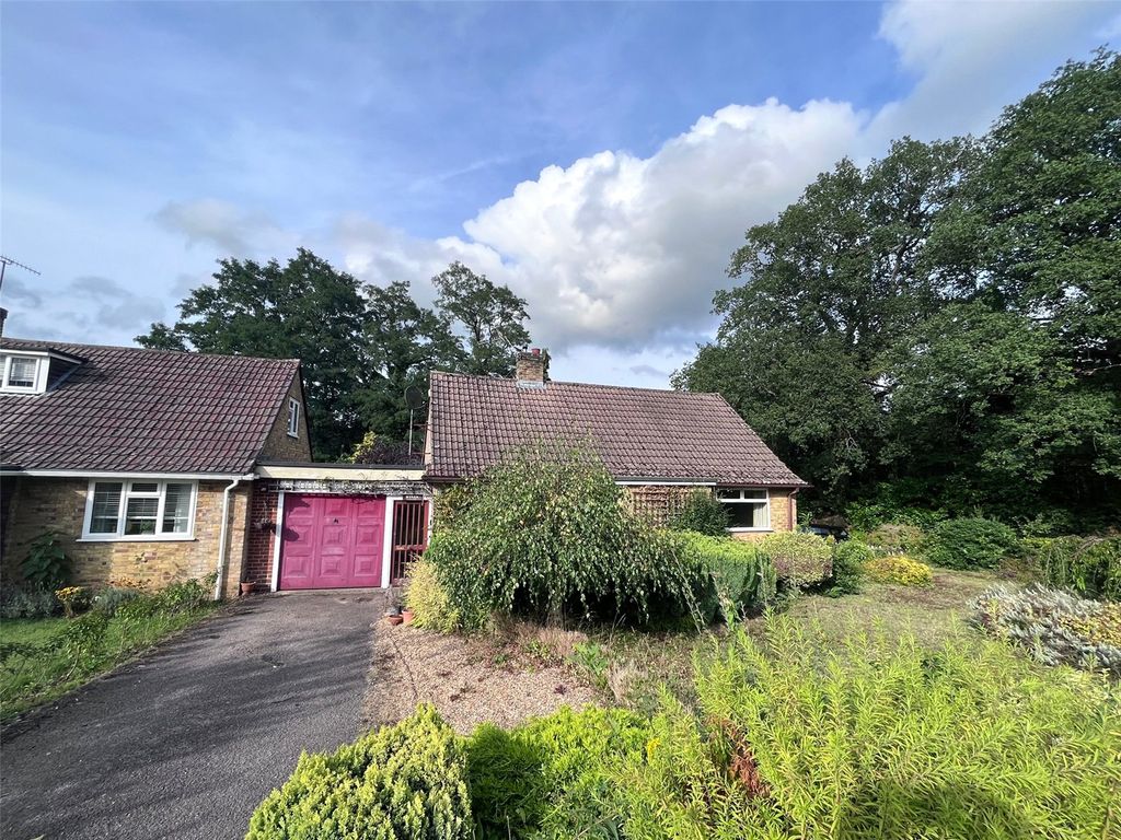 3 bed bungalow for sale in Wildcroft Wood, Witley, Godalming GU8, £565,000