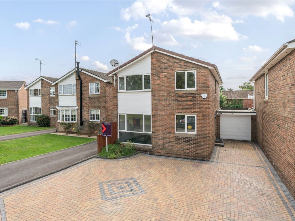4 bed detached house for sale in Oakdale Court, Downend, Bristol BS16, £409,995