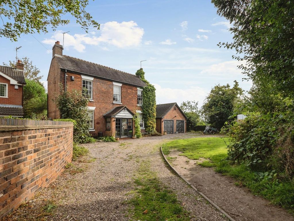 3 bed property for sale in Drayton Lane, Drayton Bassett, Tamworth B78, £775,000