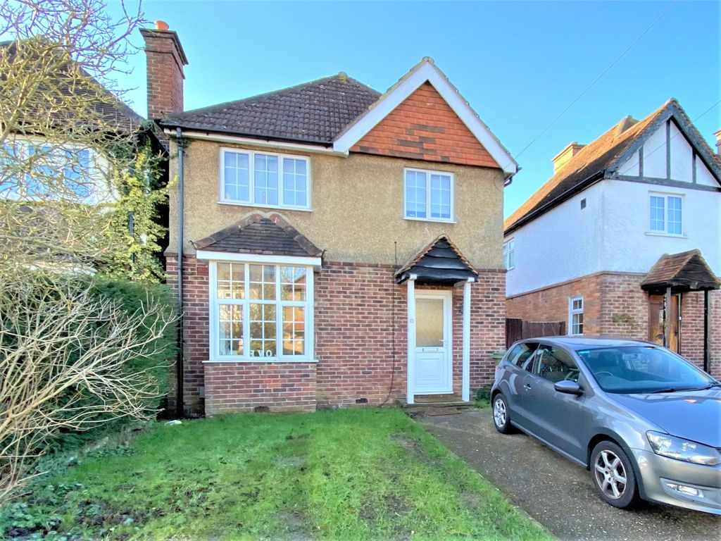 4 bed semi-detached house to rent in Beckingham Road, Guildford, Surrey GU2, £2,100 pcm