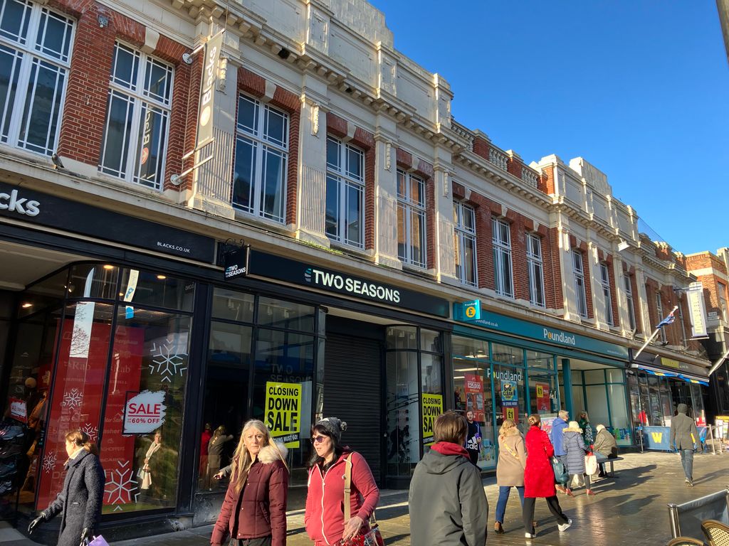 Retail premises to let in High Street, Lincoln LN2, £80,000 pa