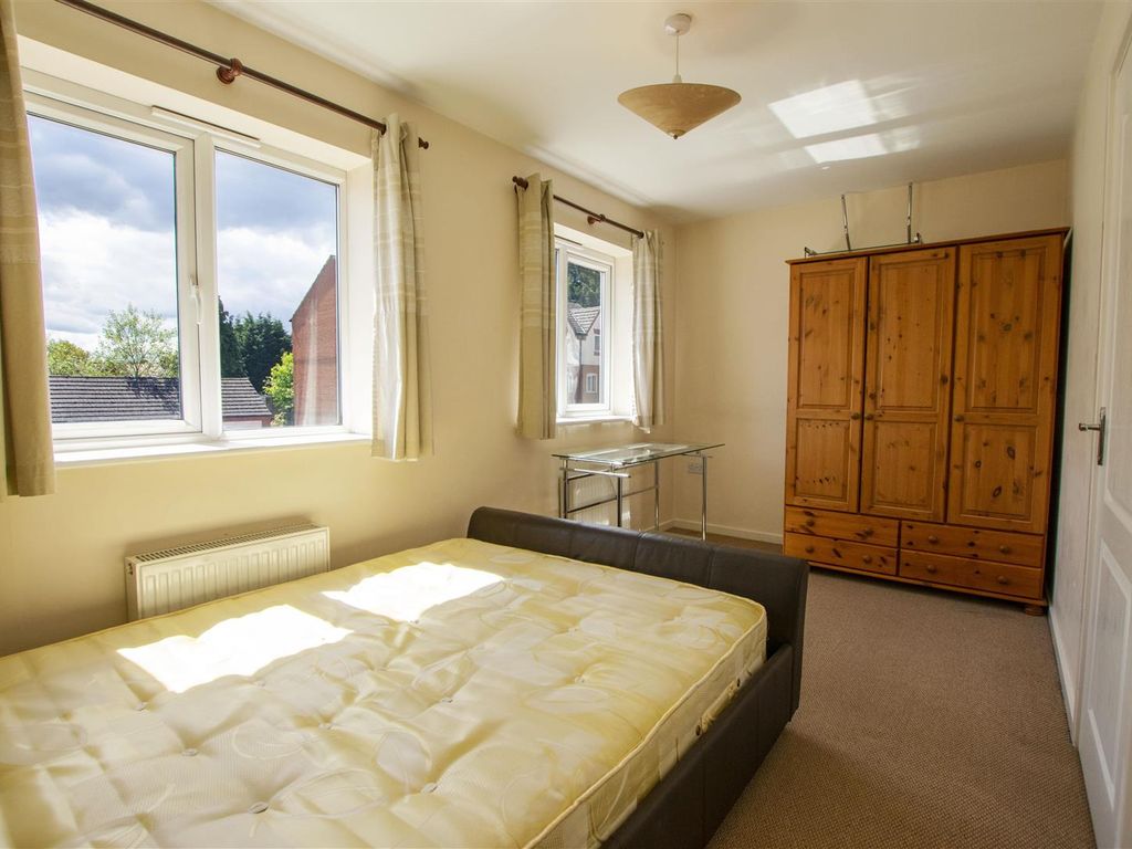 4 bed property to rent in Ten Acre Mews, Birmingham B30, £445 pcm