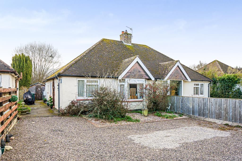 3 bed bungalow for sale in Kidlington, Oxfordshire OX5, £425,000