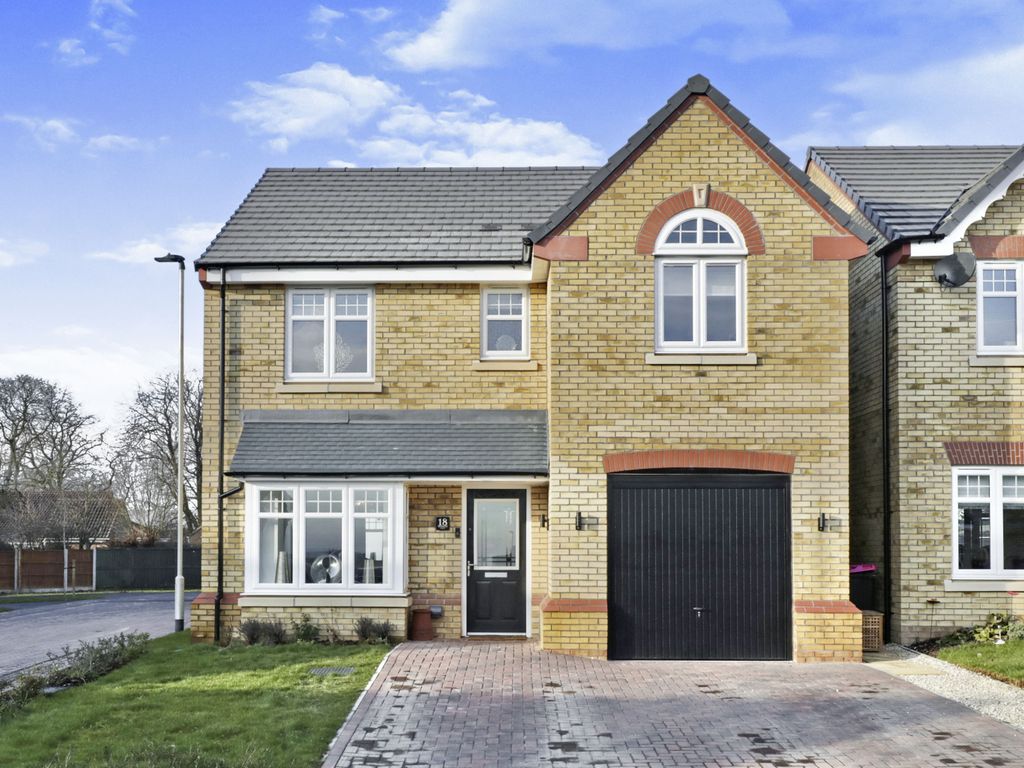 4 bed detached house for sale in Heathrush Drive, Dinnington, Sheffield S25, £350,000