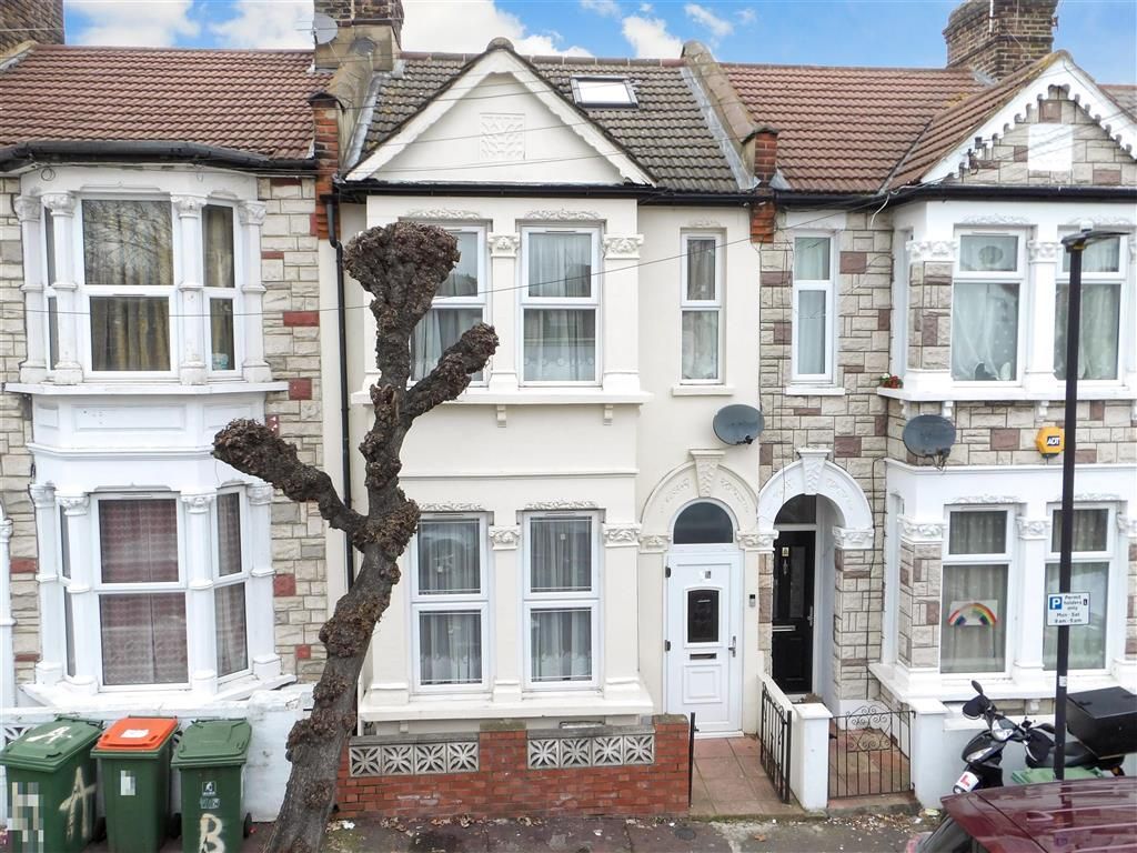 5 bed terraced house for sale in Washington Avenue, London E12, £575,000