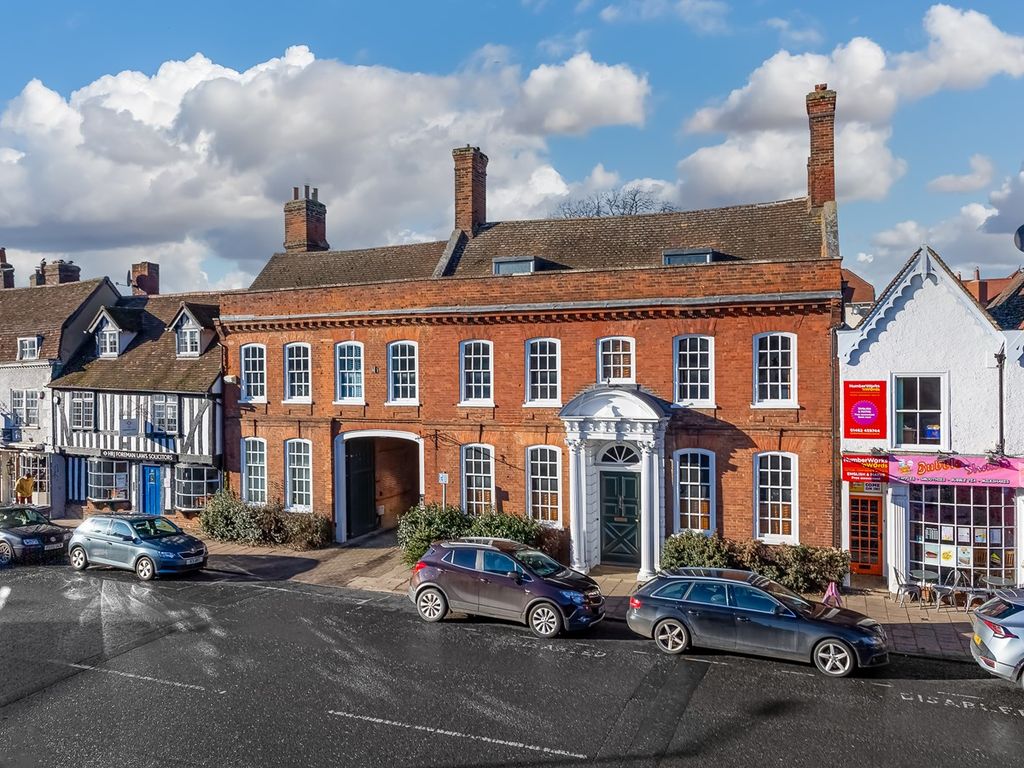 2 bed town house for sale in Bancroft, Hitchin SG5, £900,000