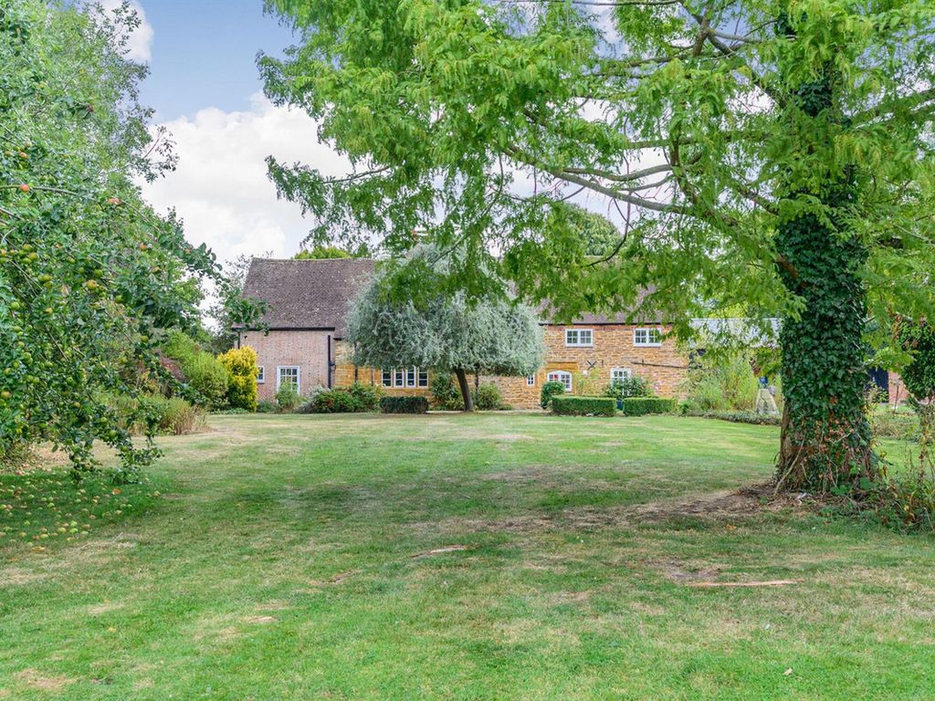 4 bed detached house for sale in Rugby Road Rugby, Warwickshire CV23, £1,250,000