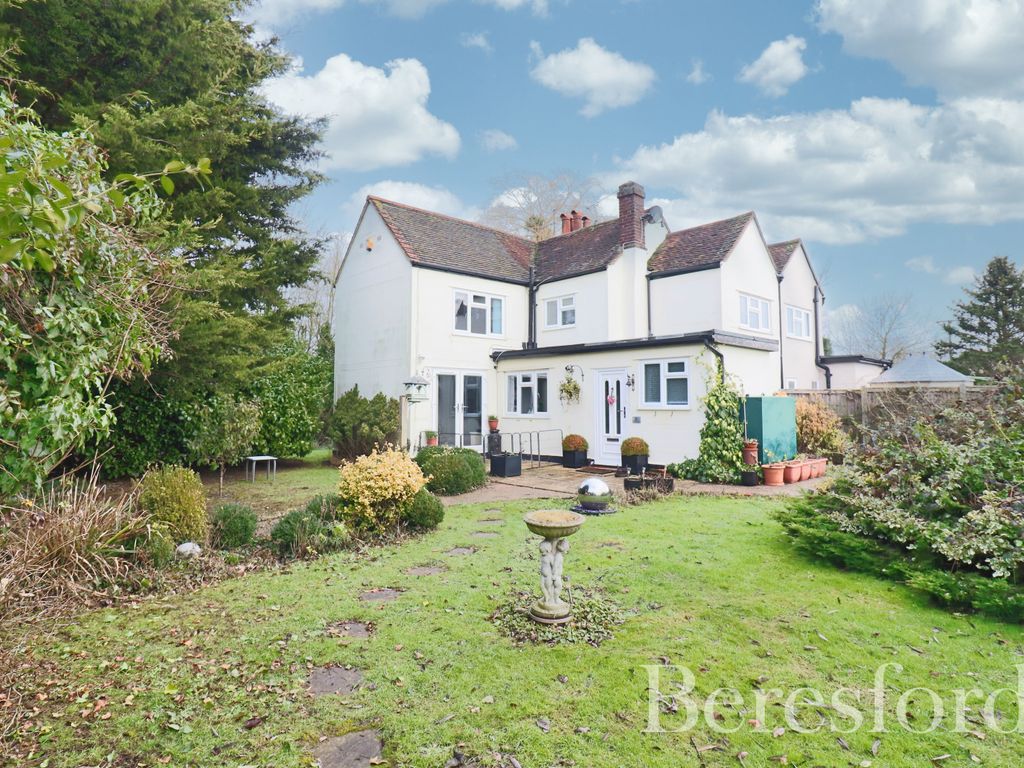 3 bed semi-detached house for sale in Batemans Cottages, Boyton Cross CM1, £499,995