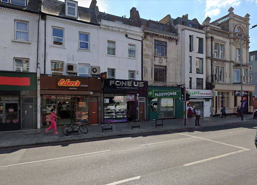 Retail premises to let in Seven Sisters Road, London N4, £55,000 pa