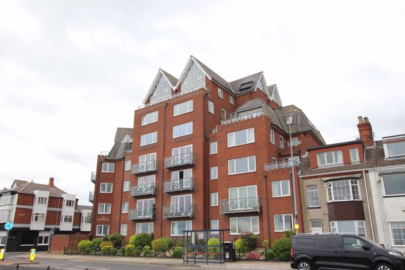 3 bed flat for sale in Queens Parade, Cleethorpes DN35, £550,000