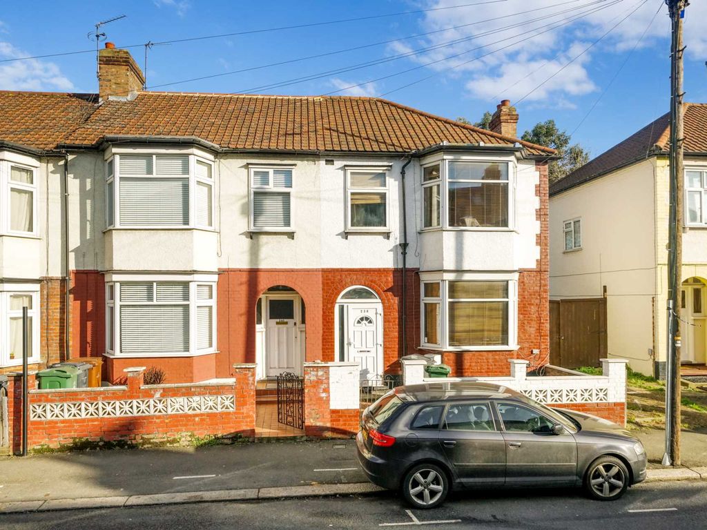 3 bed end terrace house for sale in Fulbourne Road, Walthamstow, London E17, £500,000