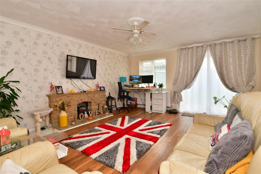 3 bed detached bungalow for sale in Sutton Avenue North, Peacehaven, East Sussex BN10, £375,000