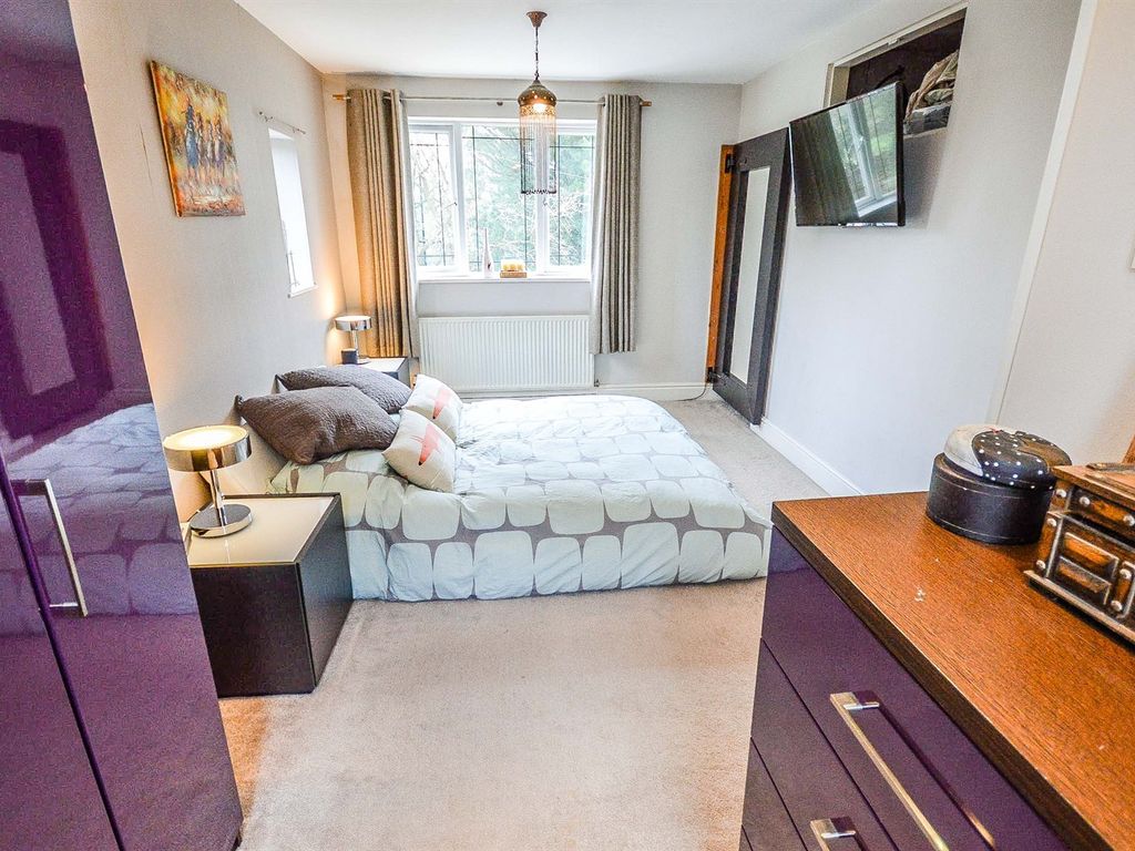 3 bed detached house for sale in Warburton Lane, Warburton, Lymm WA13, £800,000