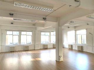 Office to let in Hoxton Street, London N1, £29,730 pa
