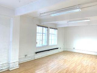 Office to let in Hoxton Street, London N1, £12,780 pa