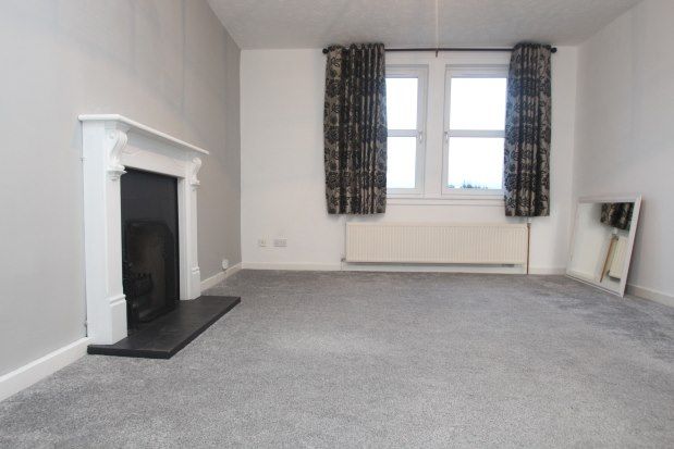 2 bed flat to rent in Colquhoun Street, Stirling FK7, £950 pcm