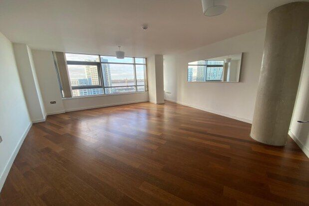 2 bed flat to rent in Beetham Tower, Liverpool L3, £1,200 pcm