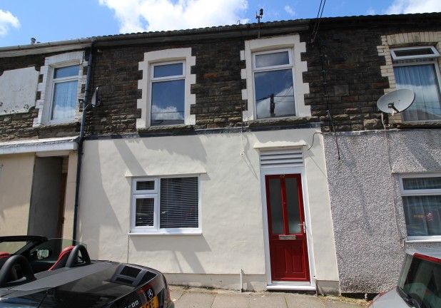 1 bed flat to rent in Richard Street, Cilfynydd, Pontypridd CF37, £595 pcm
