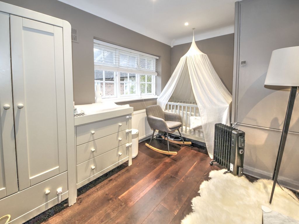 2 bed maisonette for sale in Hill Top, Hampstead Garden Suburb, N NW11, £535,000