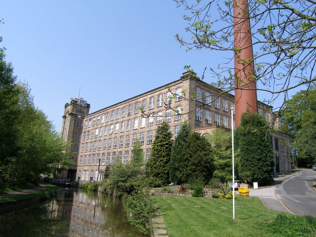 2 bed flat to rent in Clarence Mill, Clarence Road, Macclesfield SK10, £800 pcm