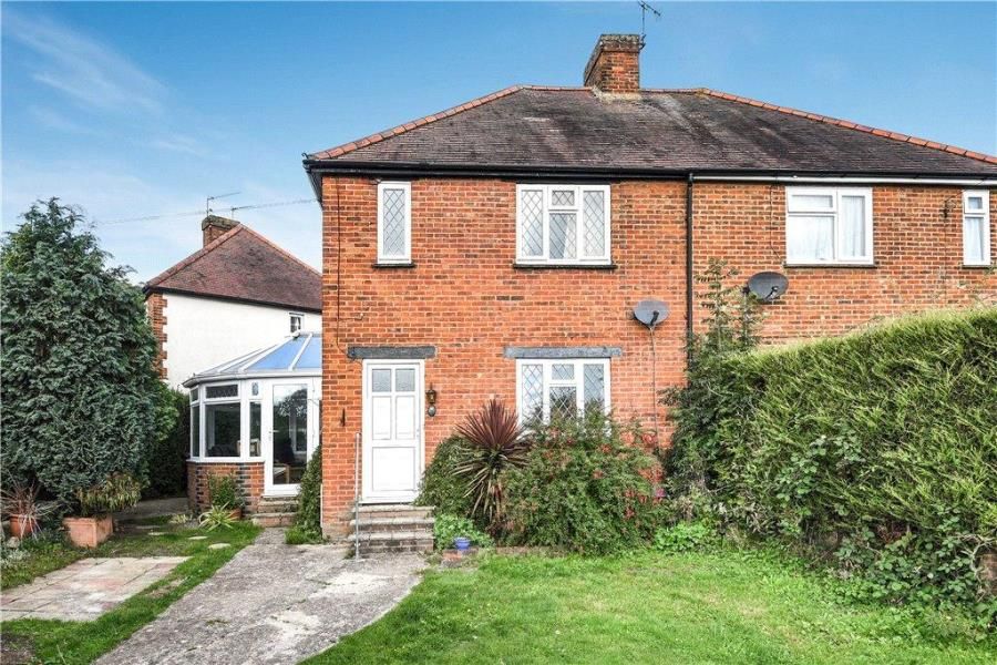 4 bed semi-detached house to rent in Durham Close, Guildford GU2, £2,000 pcm