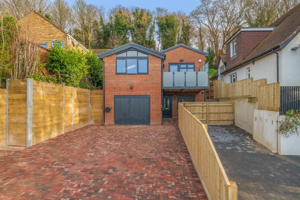5 bed detached house for sale in Chesham, Buckinghamshire HP5, £850,000
