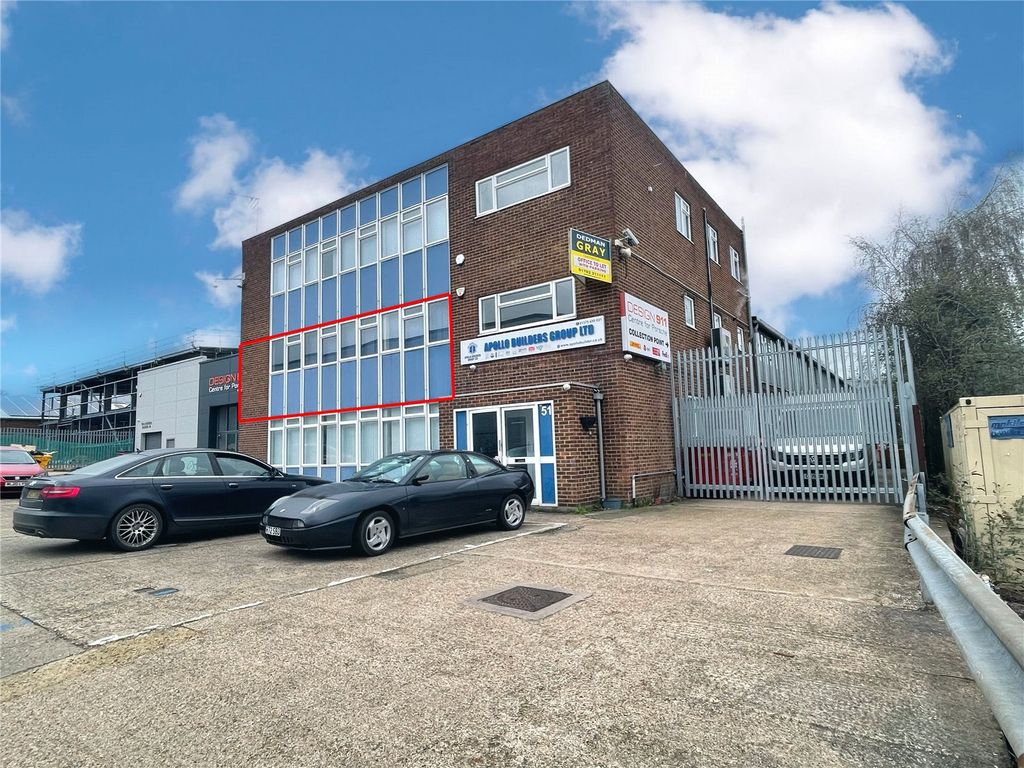Office to let in Tallon Road, Hutton, Brentwood CM13, £21,600 pa