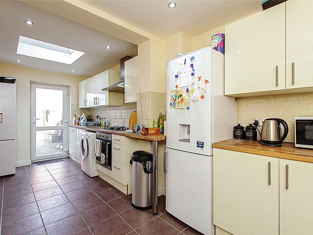 3 bed terraced house for sale in Wolsey Way, Cambridge, Cambridgeshire CB1, £425,000