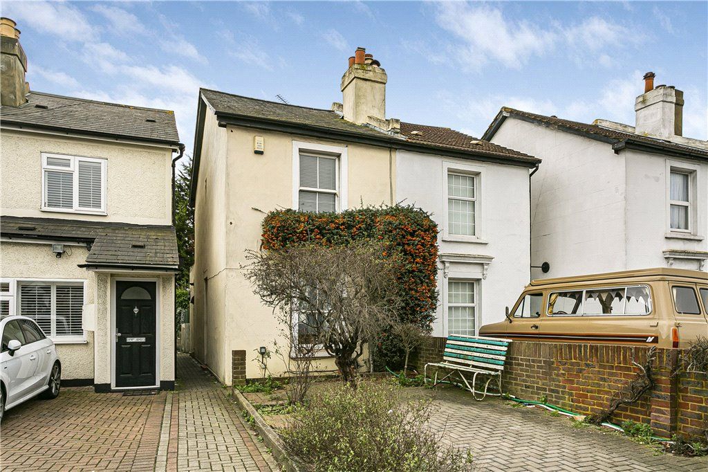 2 bed semi-detached house for sale in Whitehorse Lane, London SE25, £350,000