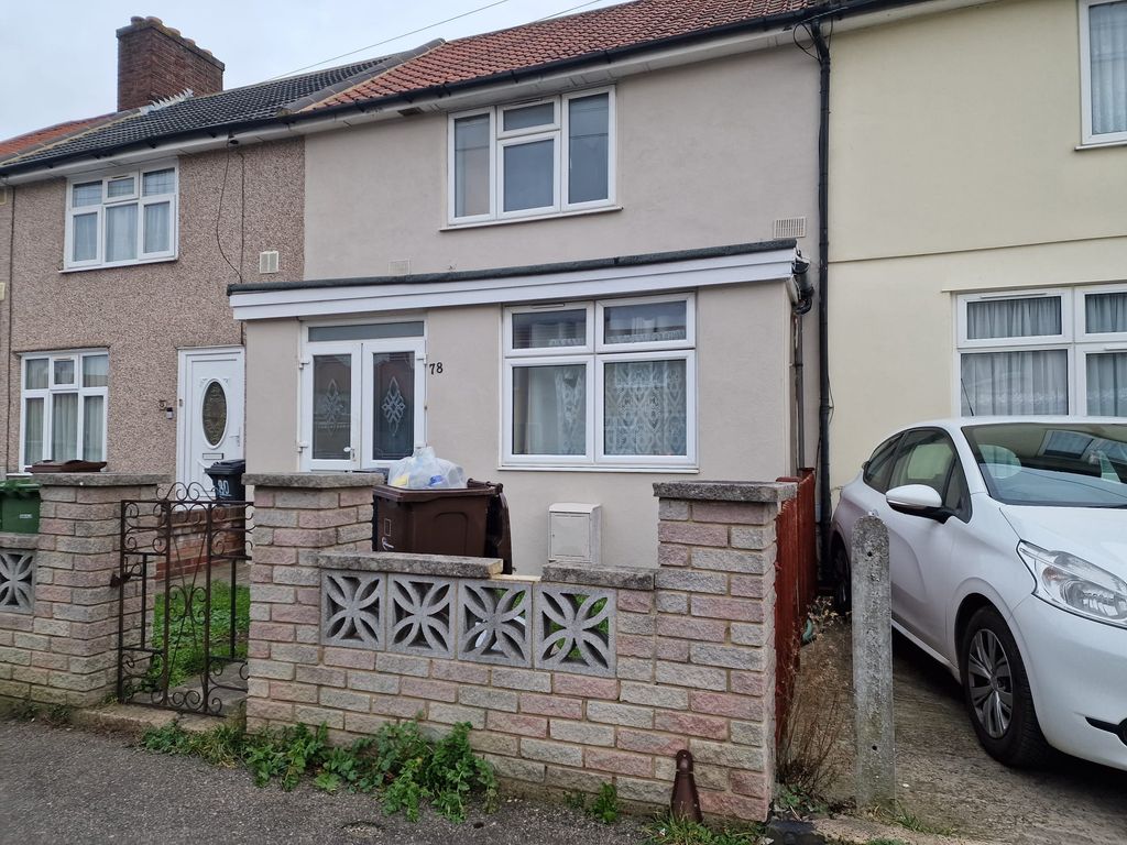 3 bed terraced house for sale in Stanhope Road, Dagenham RM8, £380,000