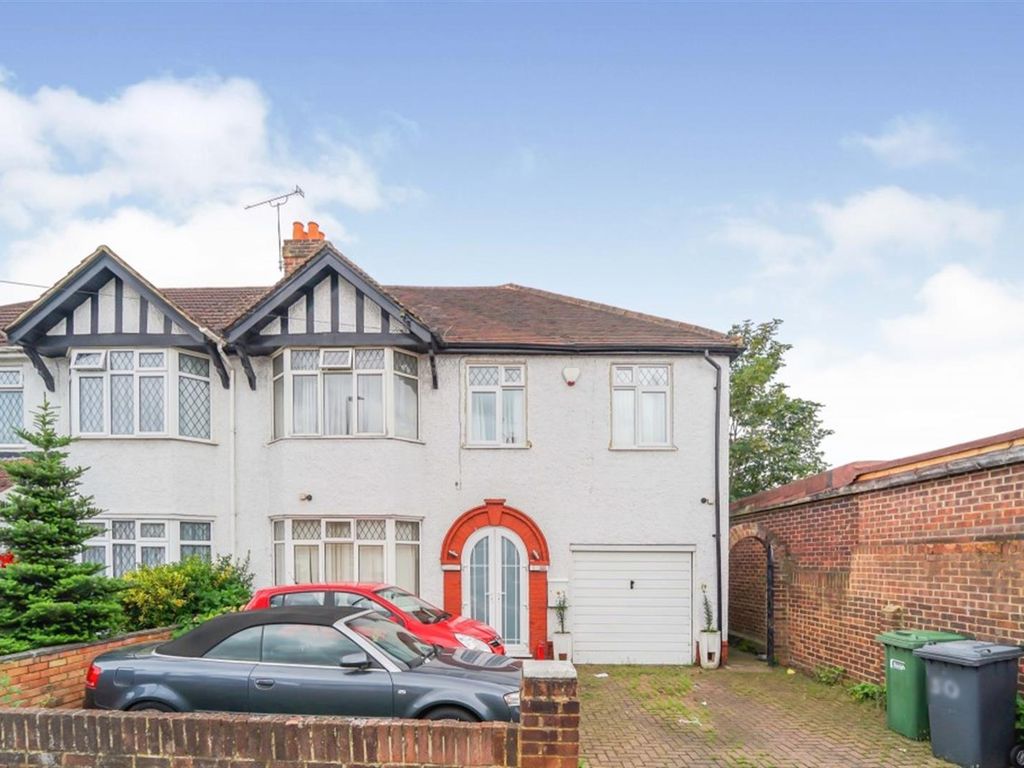 4 bed semi-detached house for sale in Salt Hill Drive, Slough SL1, £625,000