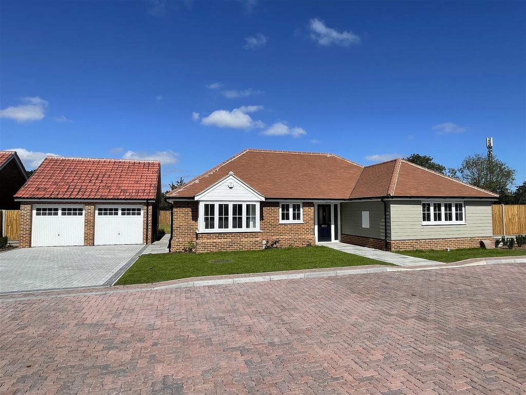 New home, 3 bed detached bungalow for sale in Harwich Road, Ardleigh, Colchester CO7, £725,000